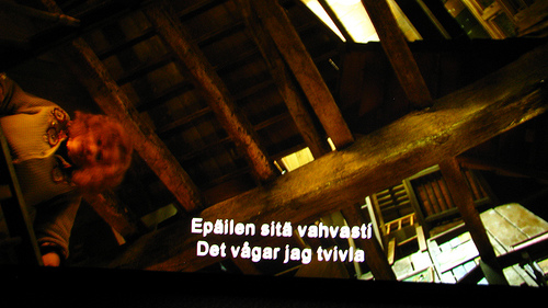 Harry Potter et le Prince de Sang-Mêlé (apparemment...) sous-titré finnois (1ère ligne) et suédois (2ème ligne)