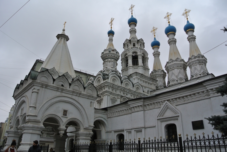 L'église de la Nativité-de-la-Vierge-à-Poutinki