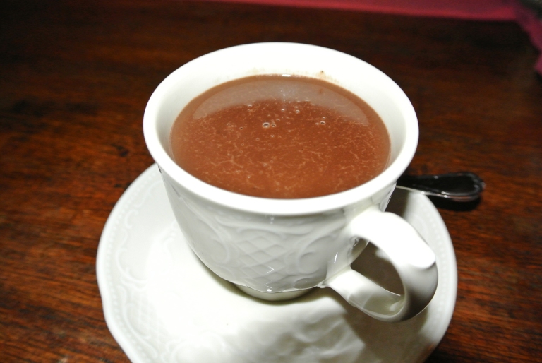 Hum, le bon chocolat chaud de Café Pouchkine... J'en rêve encore...