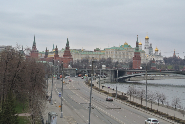 Vue sur le Kremlin depuis le pont des Patriarches